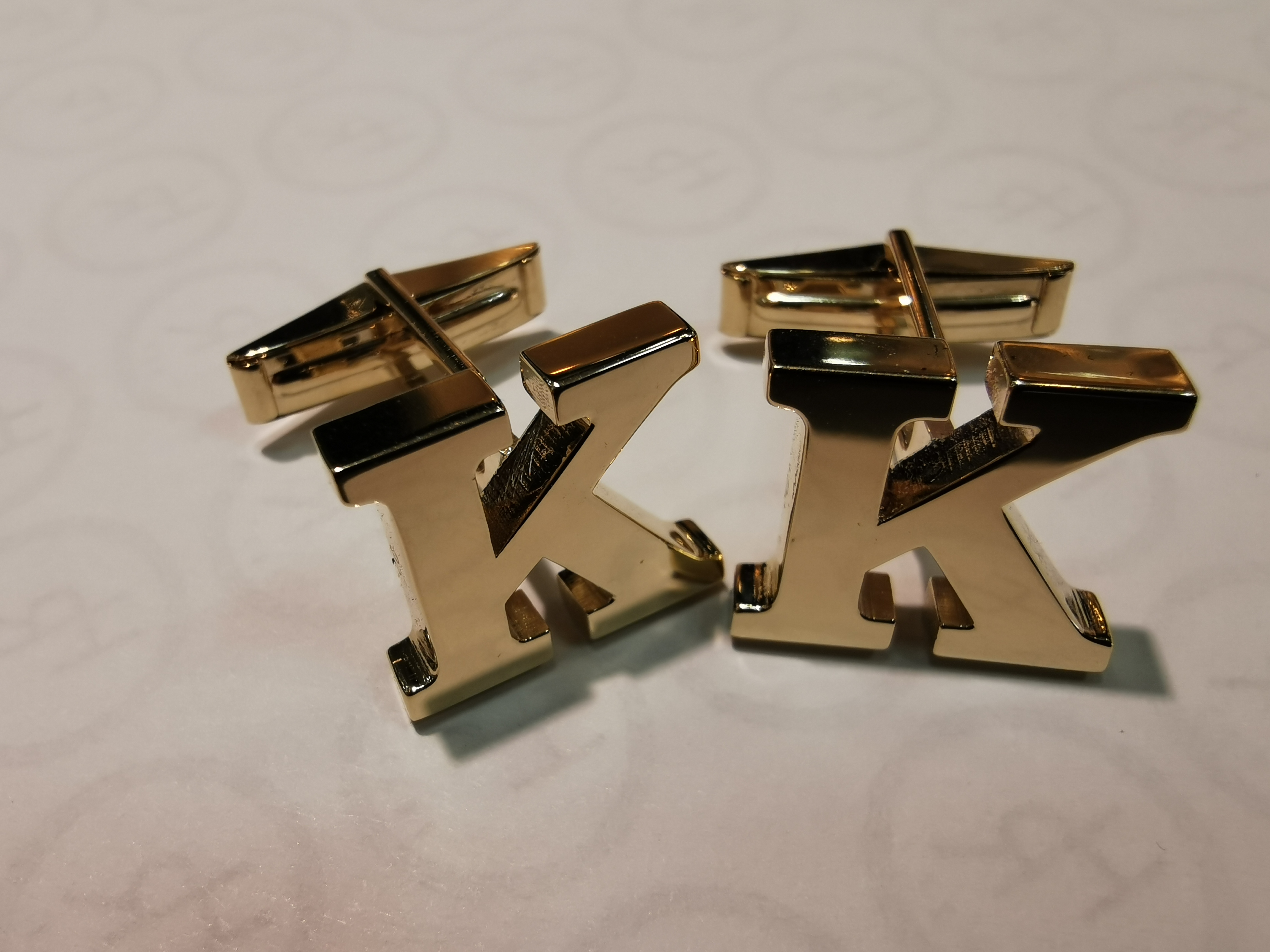 Custom Letter Earring 18k Yellow Gold